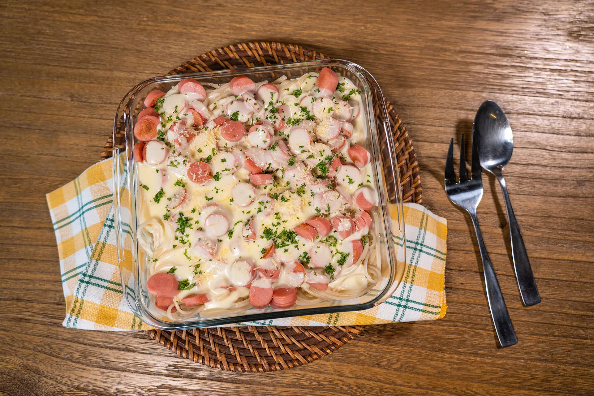 Espaguetis con Salchicha Cunit y salsa blanca